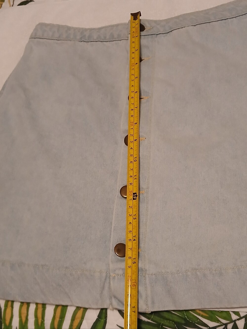 AMERICAN APPAREL denim  button front A-line skirt *Large* - Picture 7 of 10